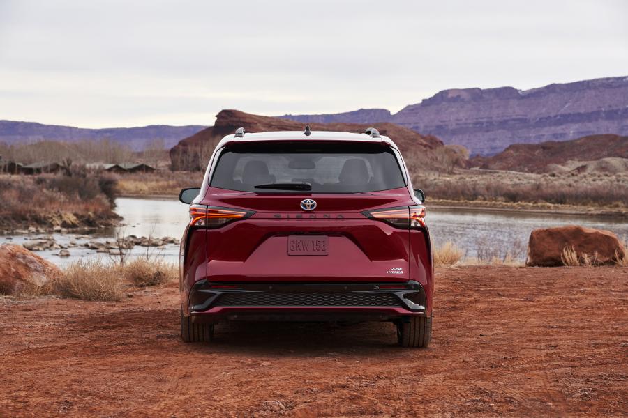  Toyota Sienna XSE 2020 года  (фото 11 из 14)